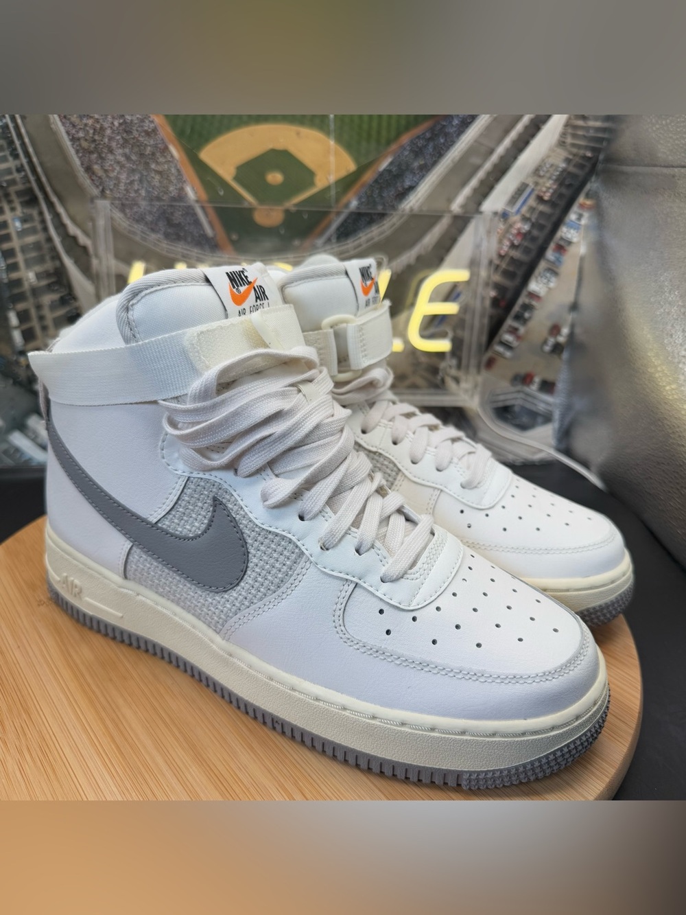 Nike Air Force 1 High '07 LV8 (GS) Size 7Y Sail/ Medium Grey